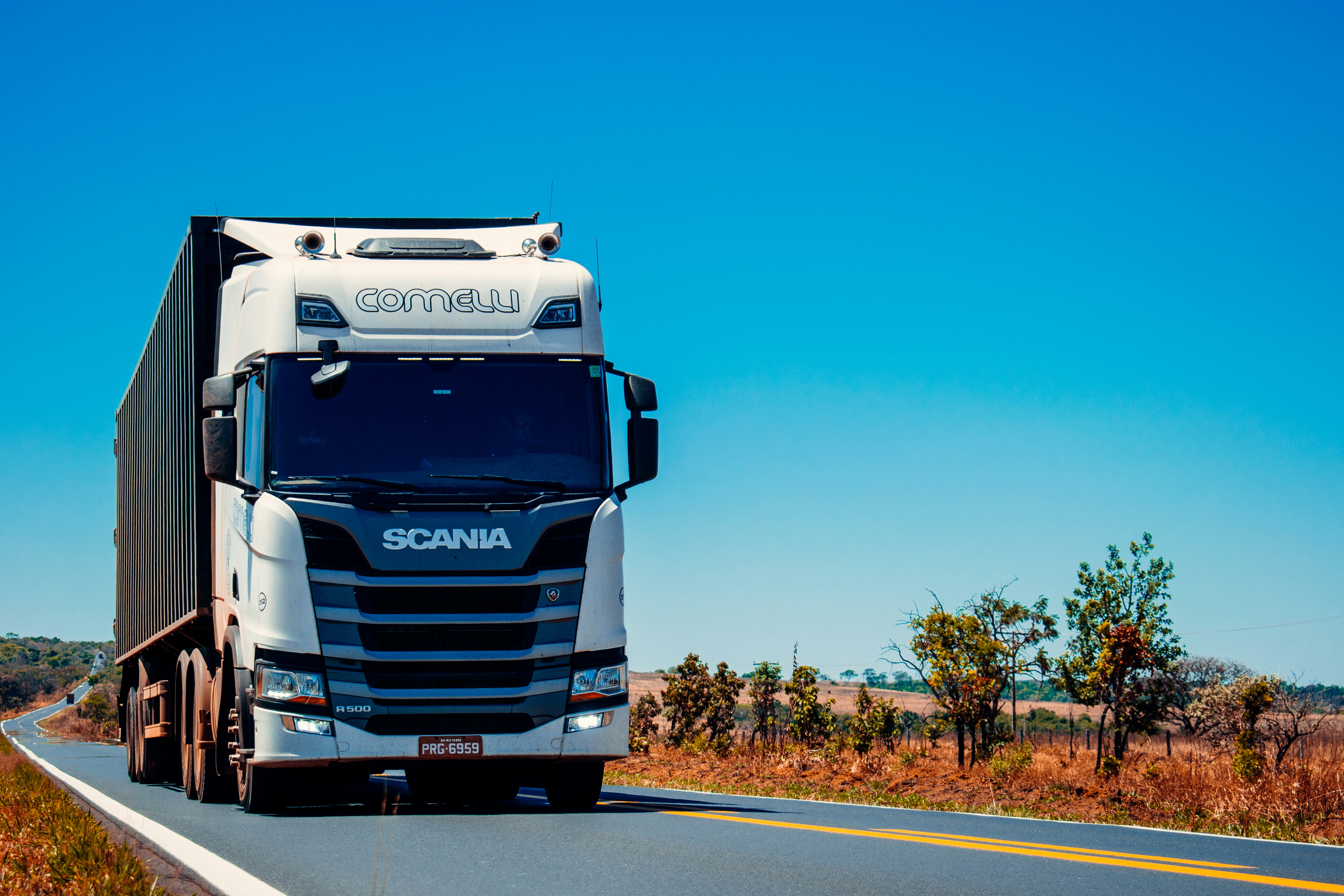 Transporte Rodoviário - Caminhão de carga